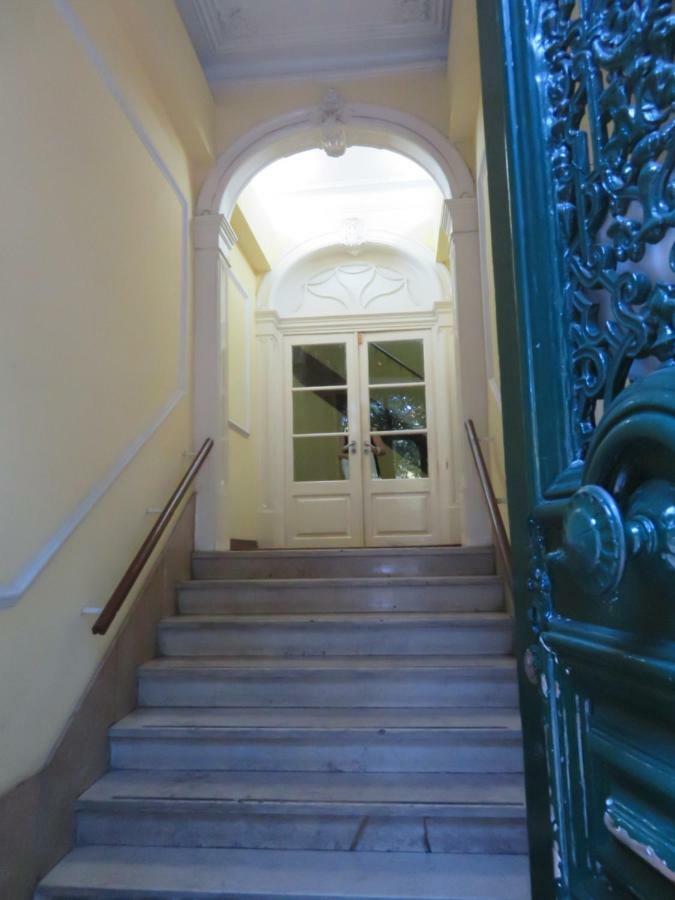 A Ponte Avenida Hotell Lisboa Exteriör bild