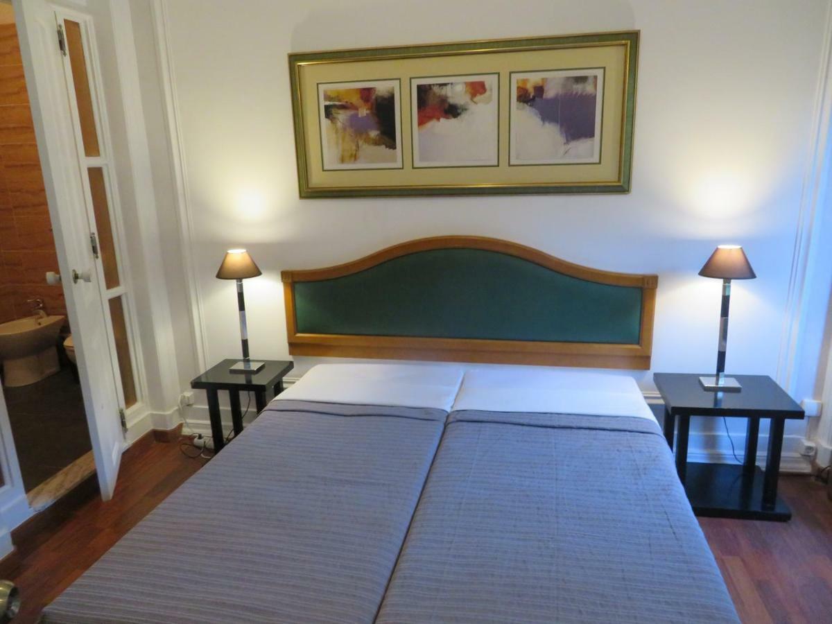 A Ponte Avenida Hotell Lisboa Exteriör bild